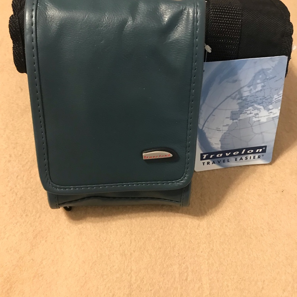 Travelon Crossbody NWT